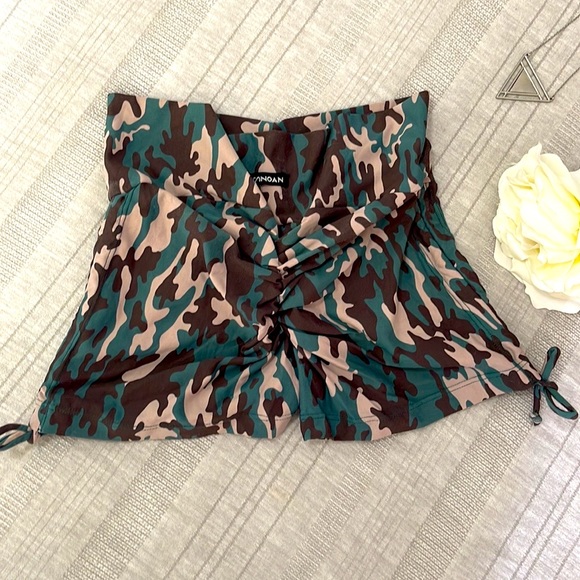 CANOAN | Women’s Scrunch Booty Lift! Green Army Shorts Size Small - Picture 6 of 8